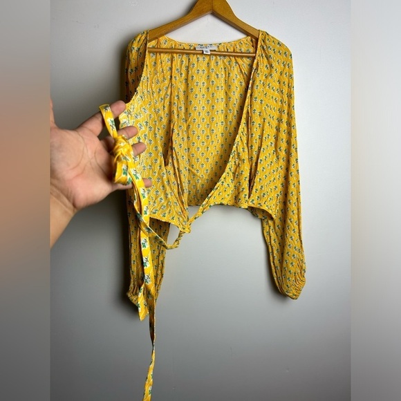 Rhode By Target Women’s XXL Blouse Ditsy floral Wrap Crop Top - Picture 3 of 10